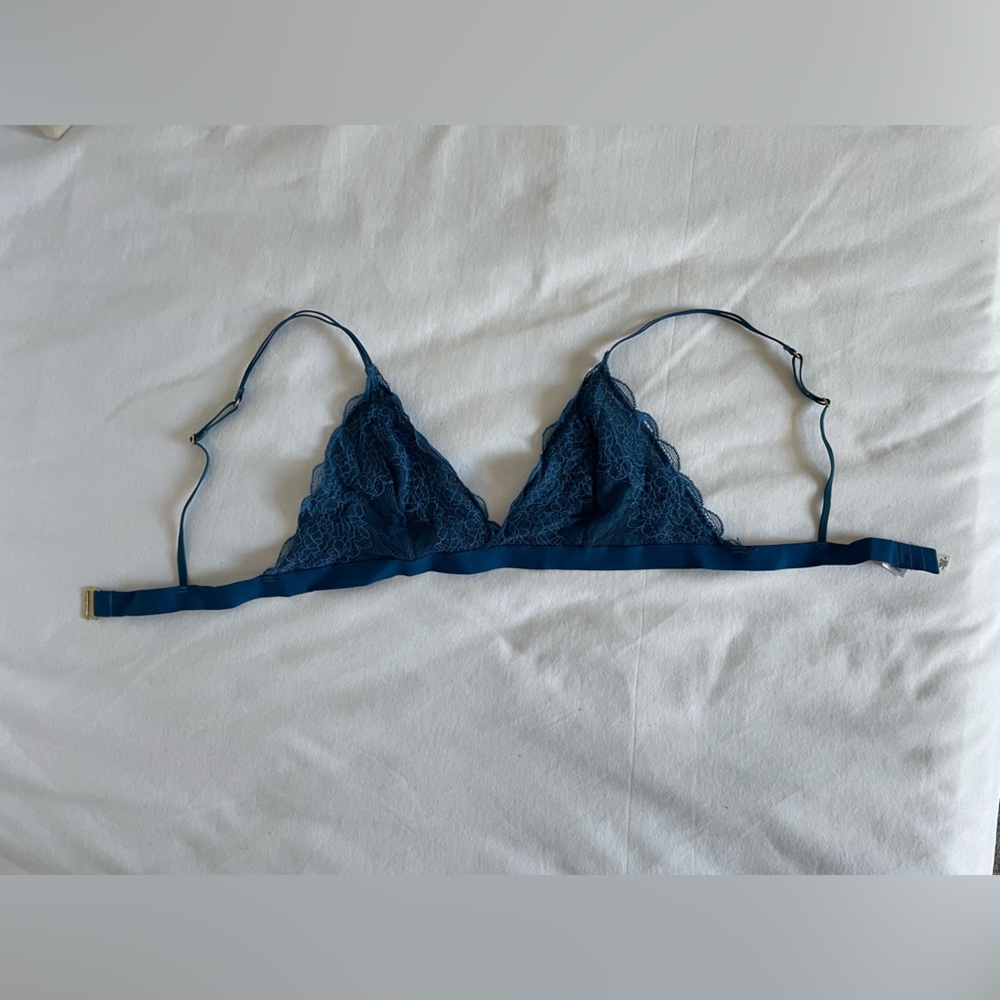 Madewell Lace Bralette in Deep Blue
